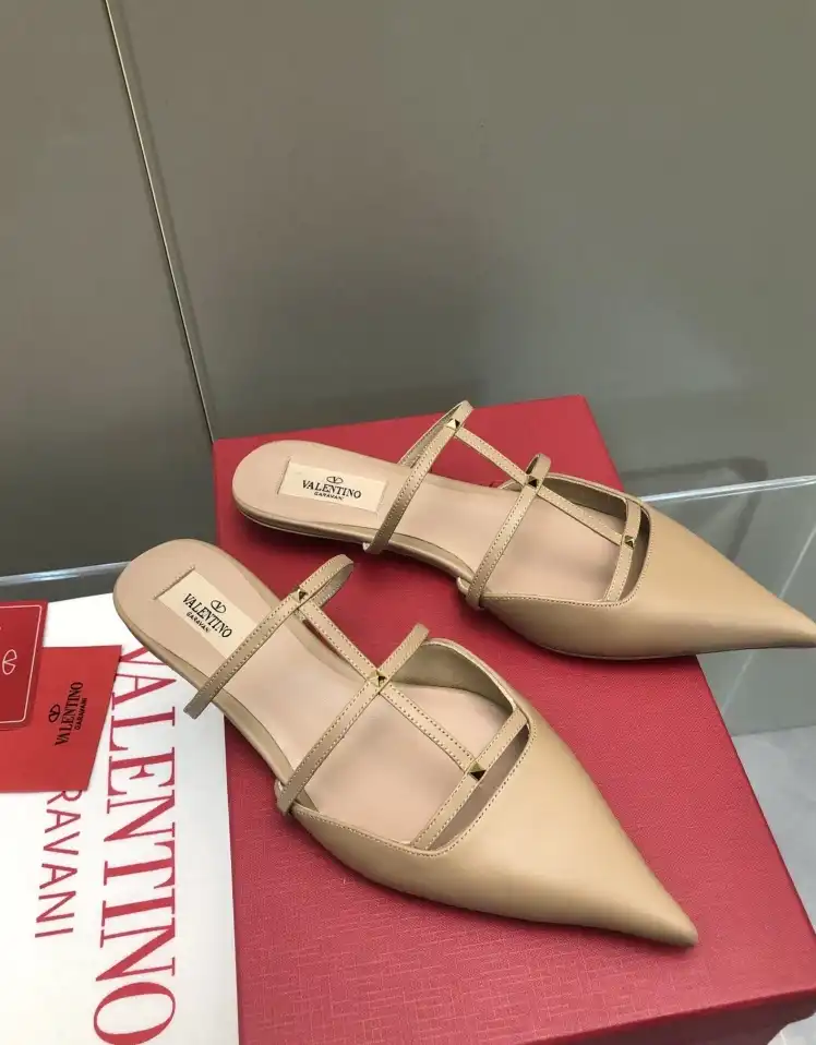 hype Valentino Sandals