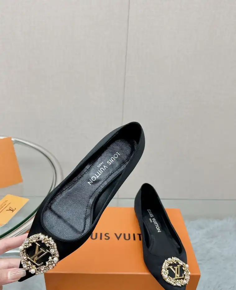 hype LV flat shoes