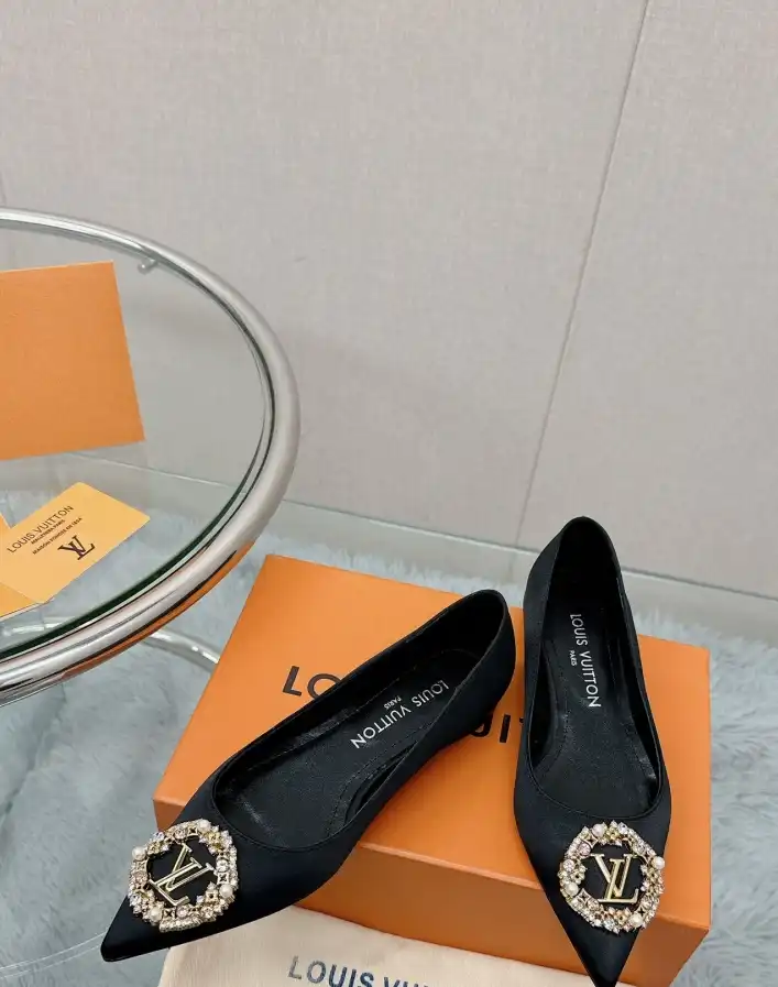 hype LV flat shoes