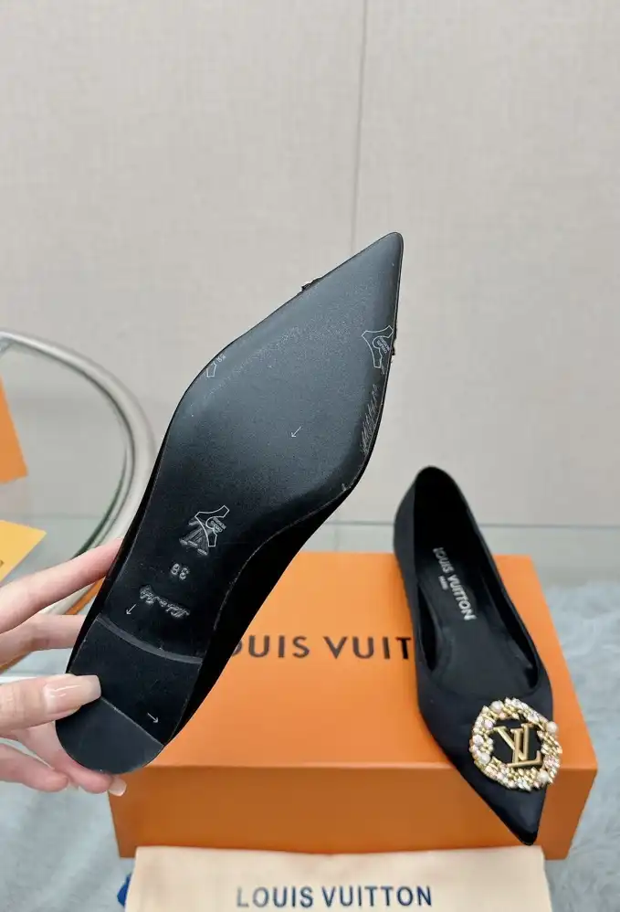 hype LV flat shoes