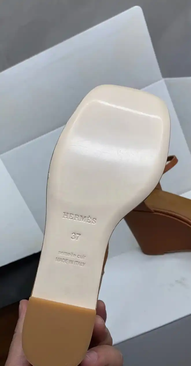 hype Hermes High Heels