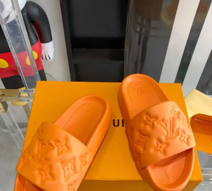 hype LV Slippers