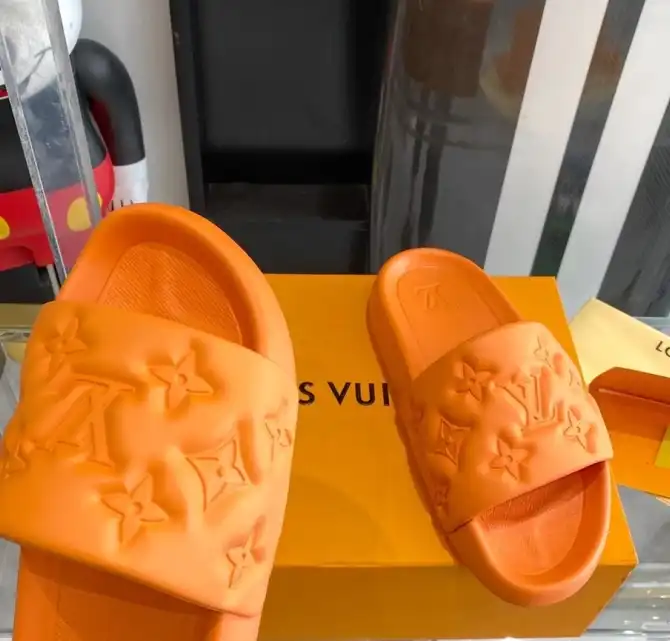 hype LV Slippers