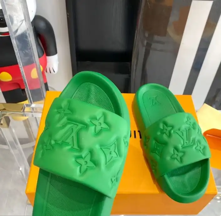 hype LV Slippers