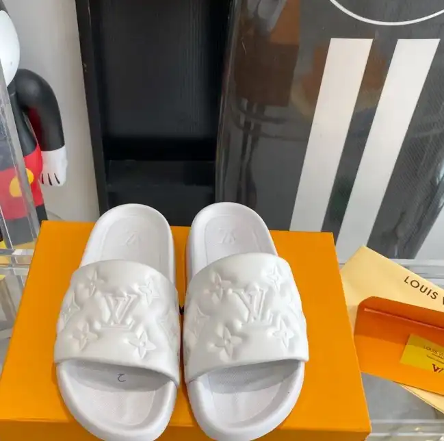 hype LV Slippers