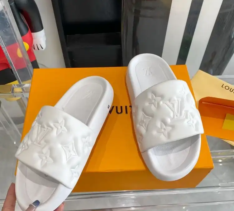 hype LV Slippers