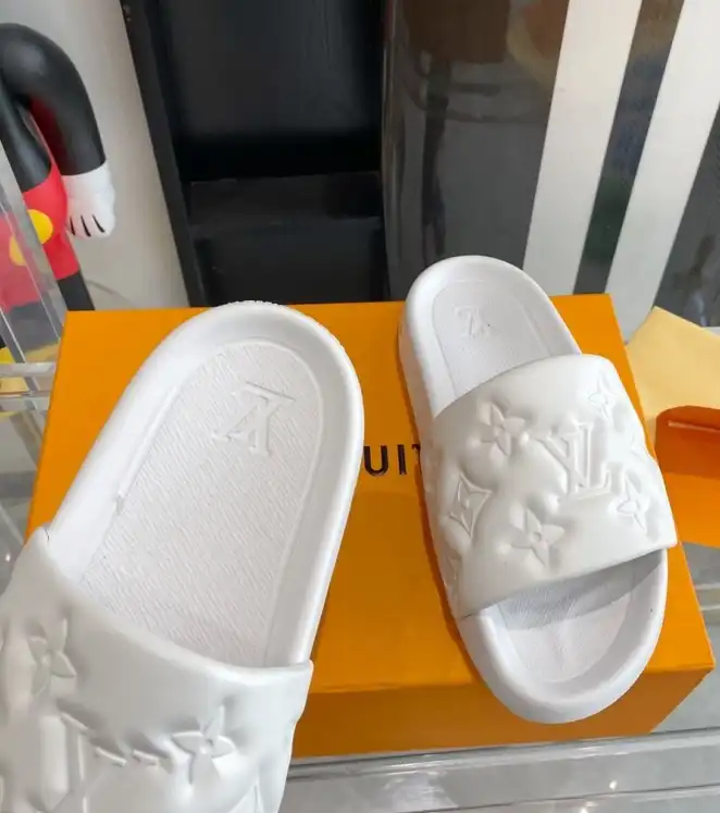 hype LV Slippers