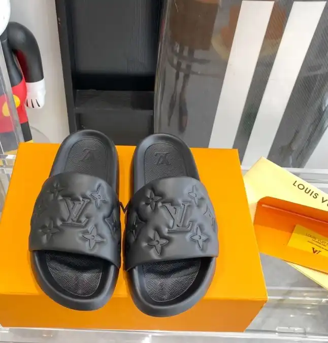 hype LV Slippers