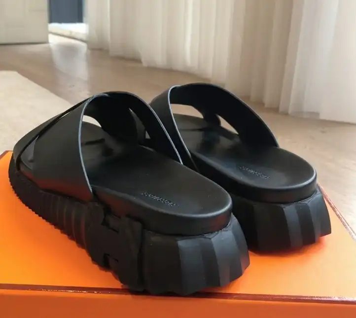 hype Hermes Slippers