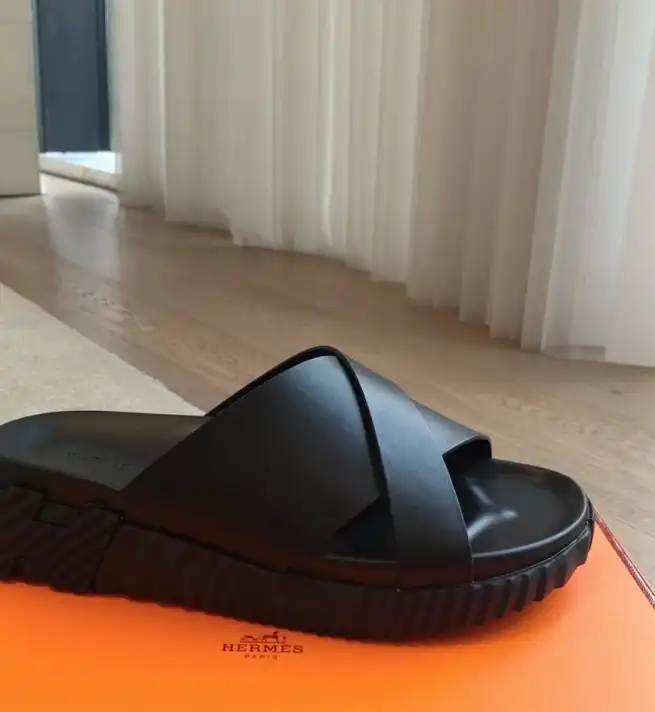 hype Hermes Slippers