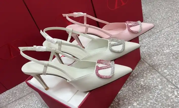 hype Valentino High Heels