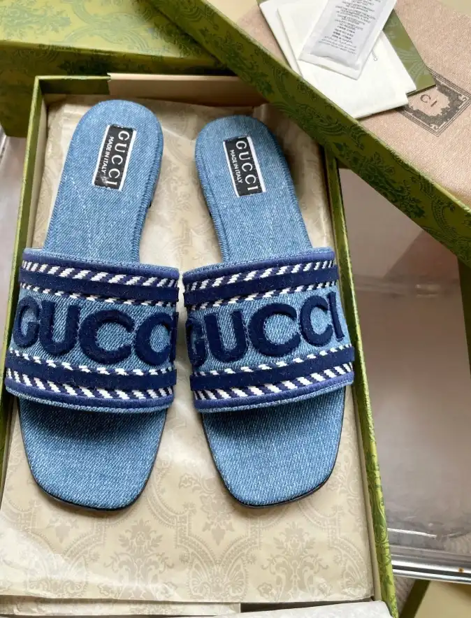 hype Gucci Slippers