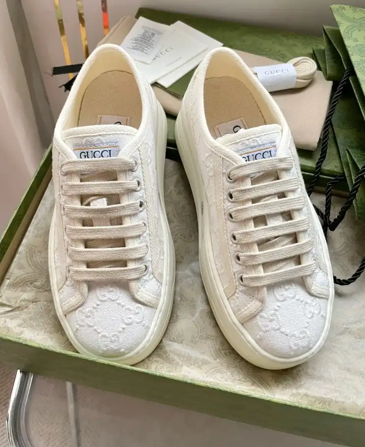 hype Gucci Sneakers