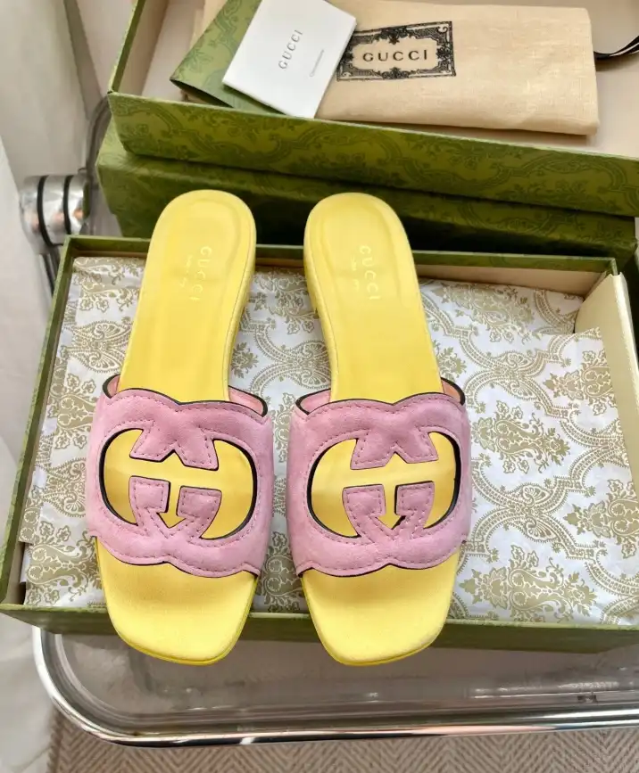 hype Gucci Slippers