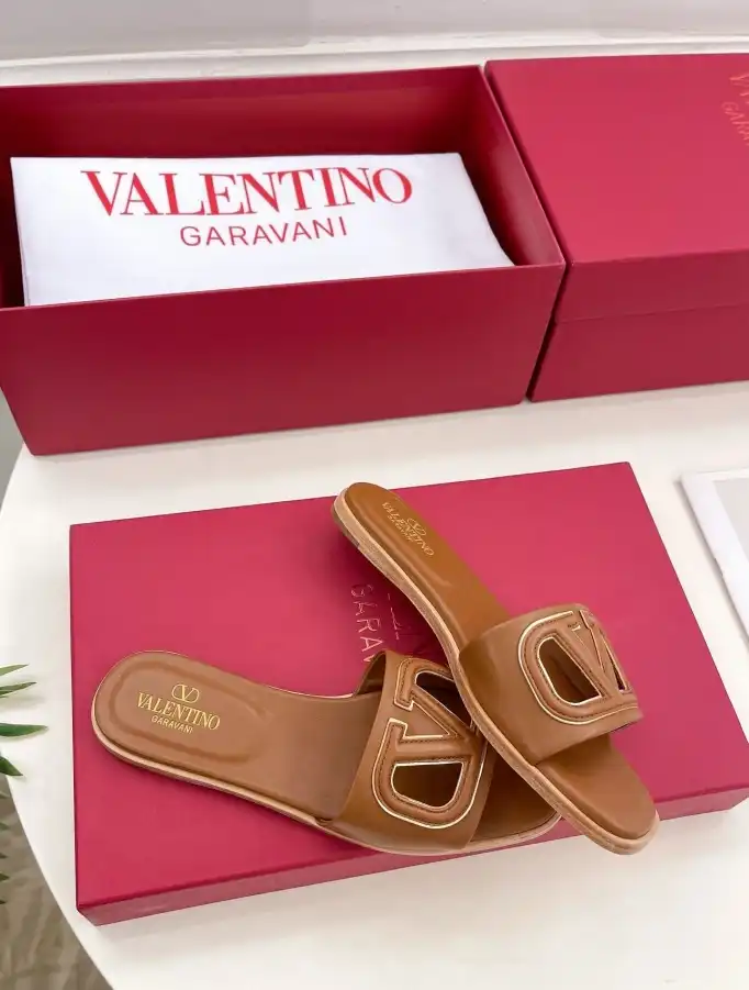 hype Valentino High Heels