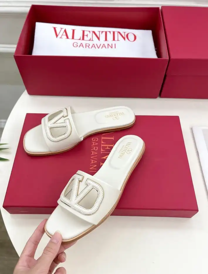 hype Valentino High Heels