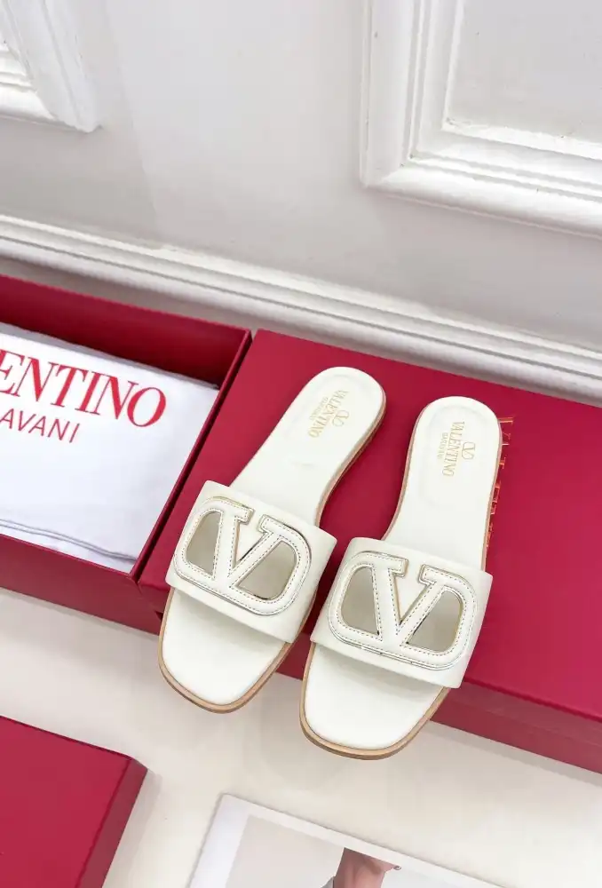 hype Valentino High Heels