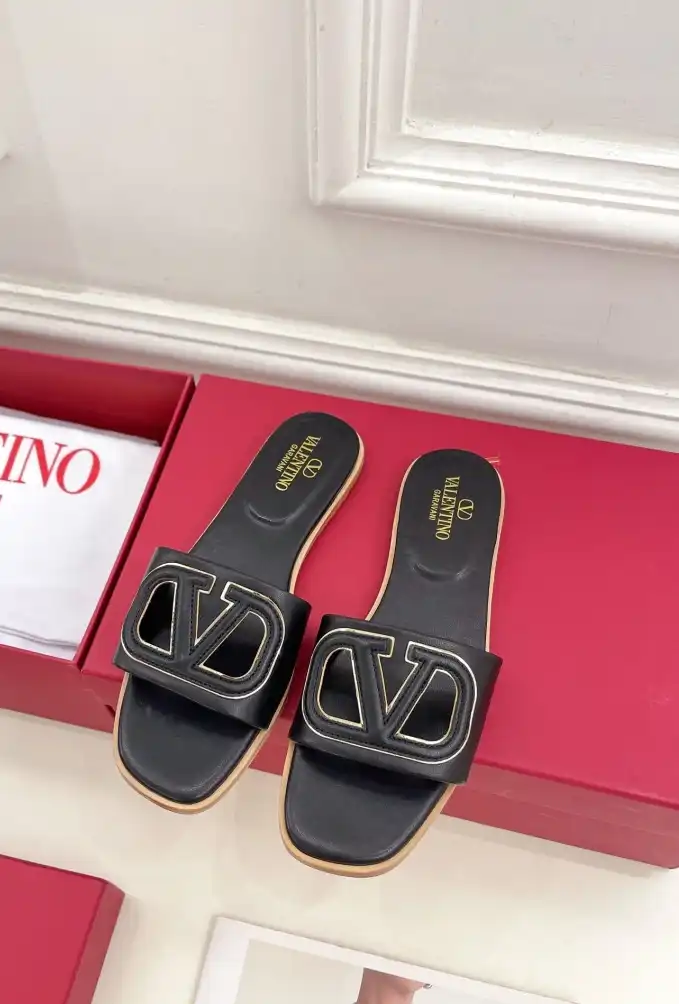 hype Valentino High Heels