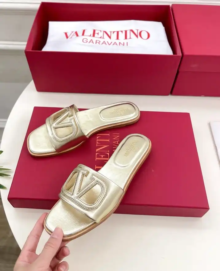 hype Valentino High Heels