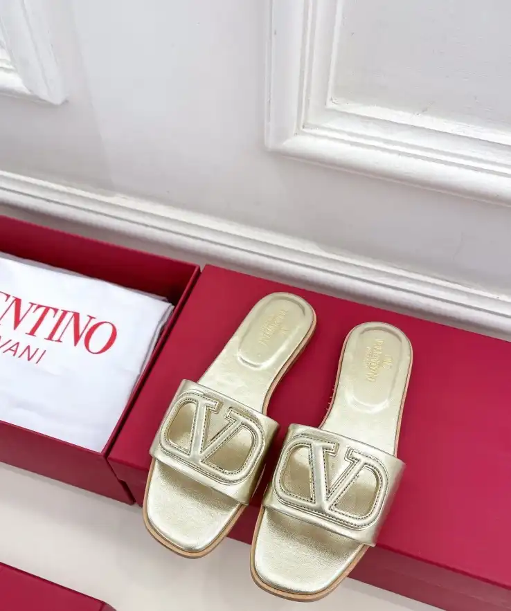 hype Valentino High Heels