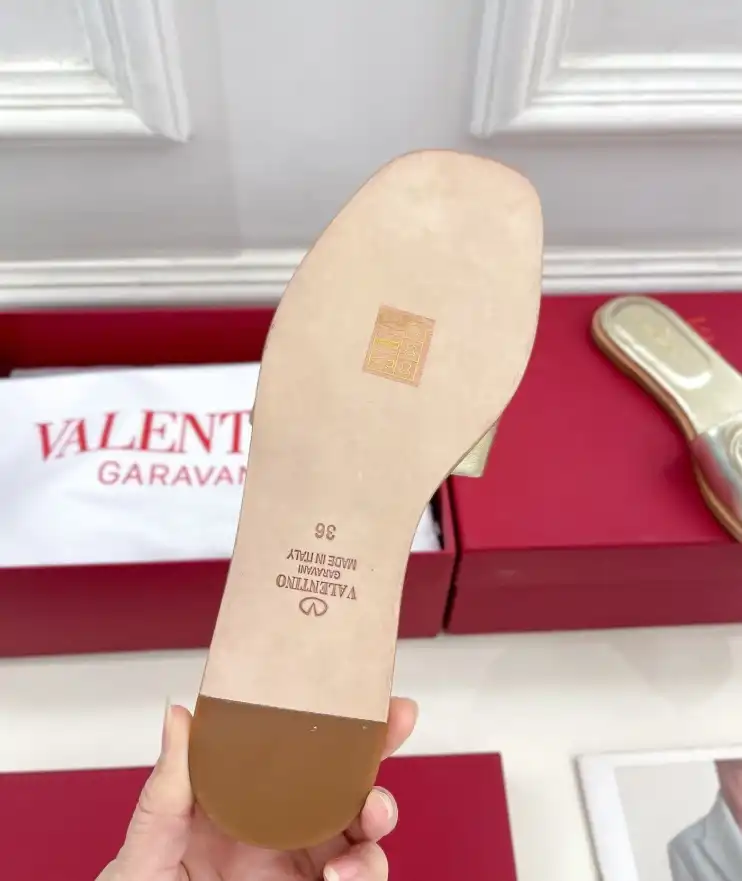 hype Valentino High Heels