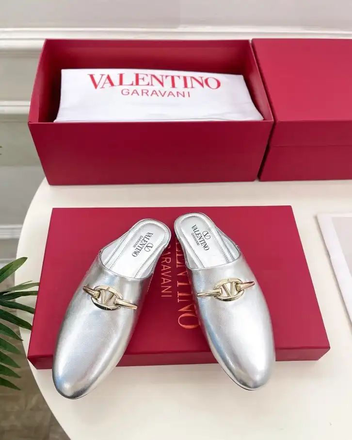 hype Valentino High Heels