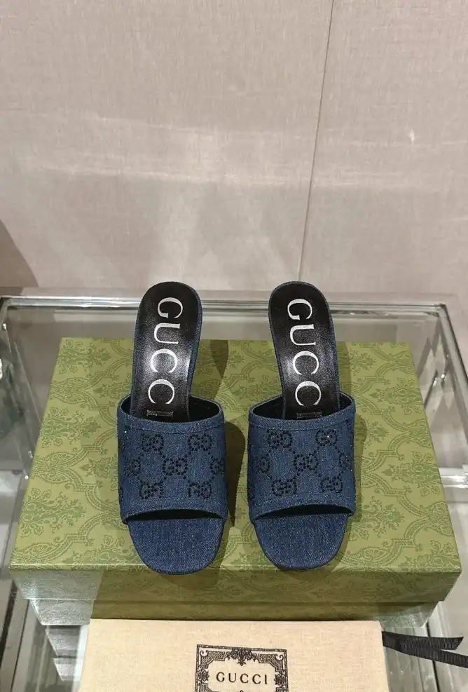 hype Gucci Slippers