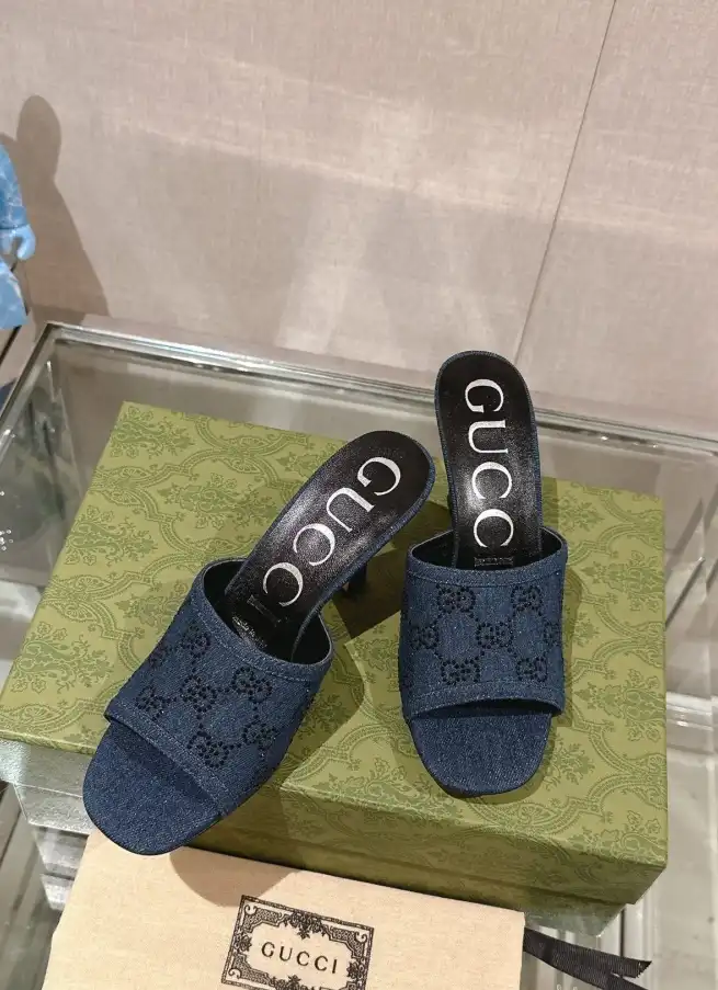 hype Gucci Slippers