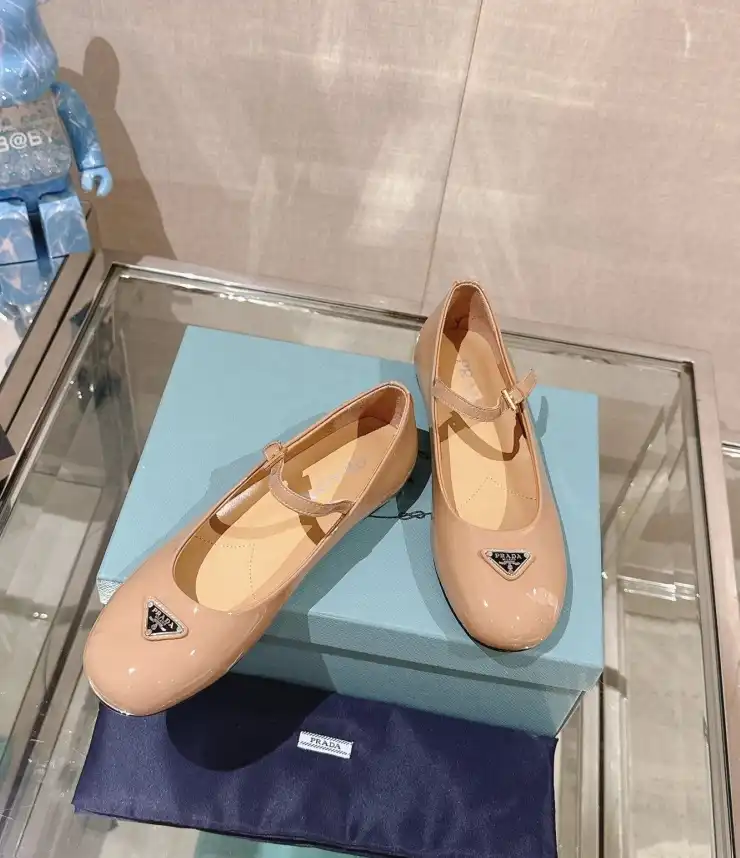 hype Prada flat shoes