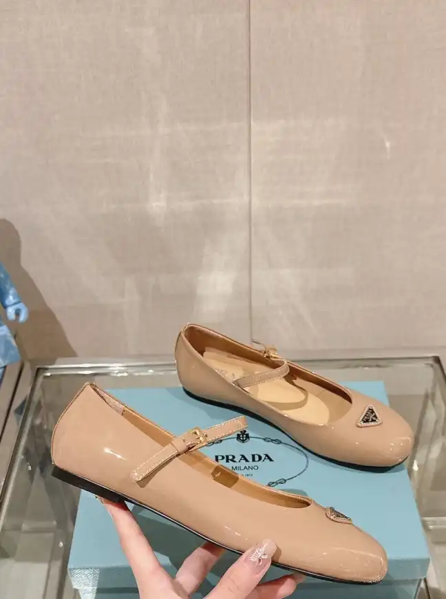 hype Prada flat shoes