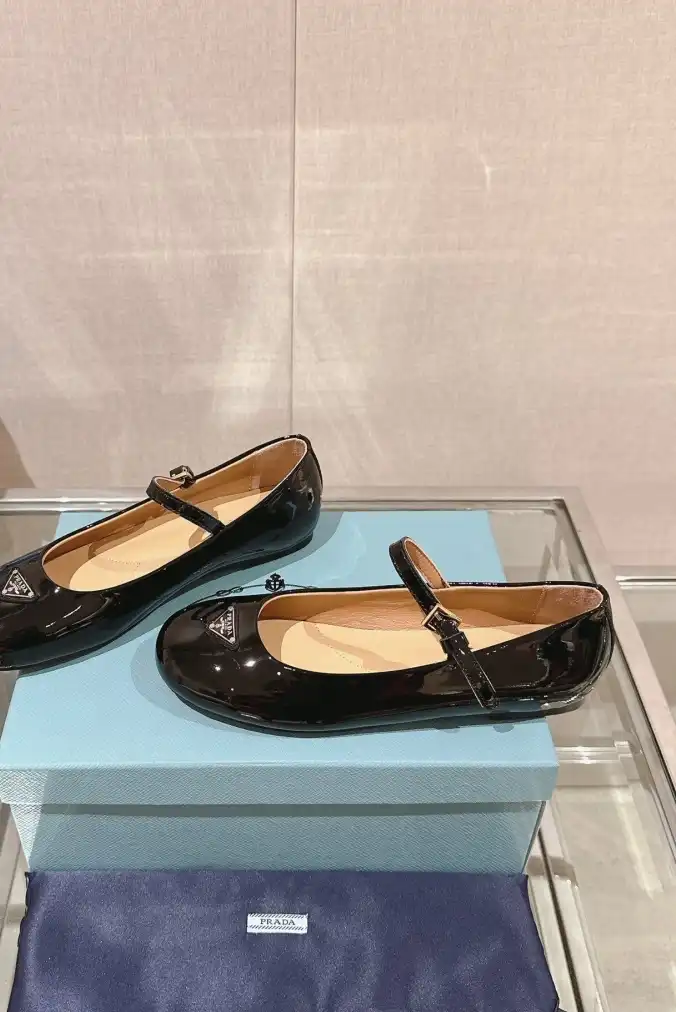 hype Prada flat shoes