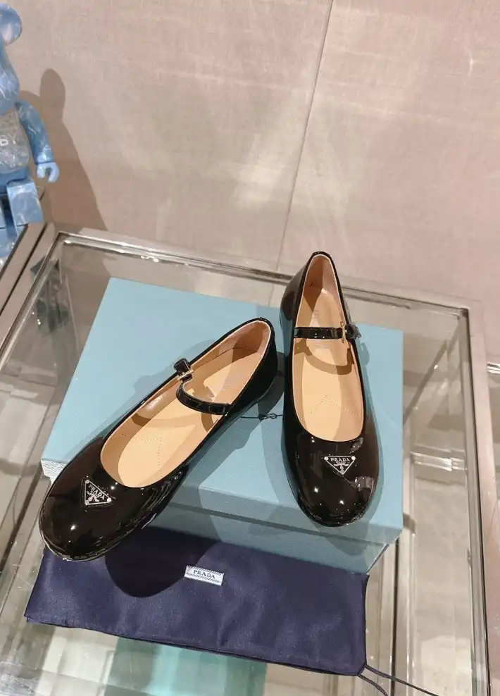 hype Prada flat shoes