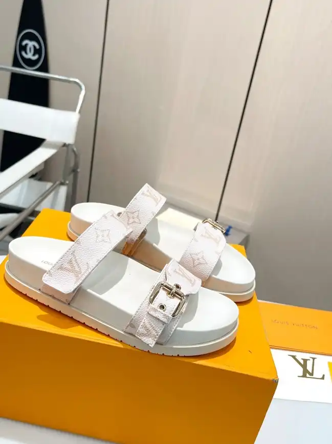 hype LV Slippers