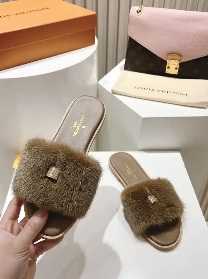 hype LV Slippers