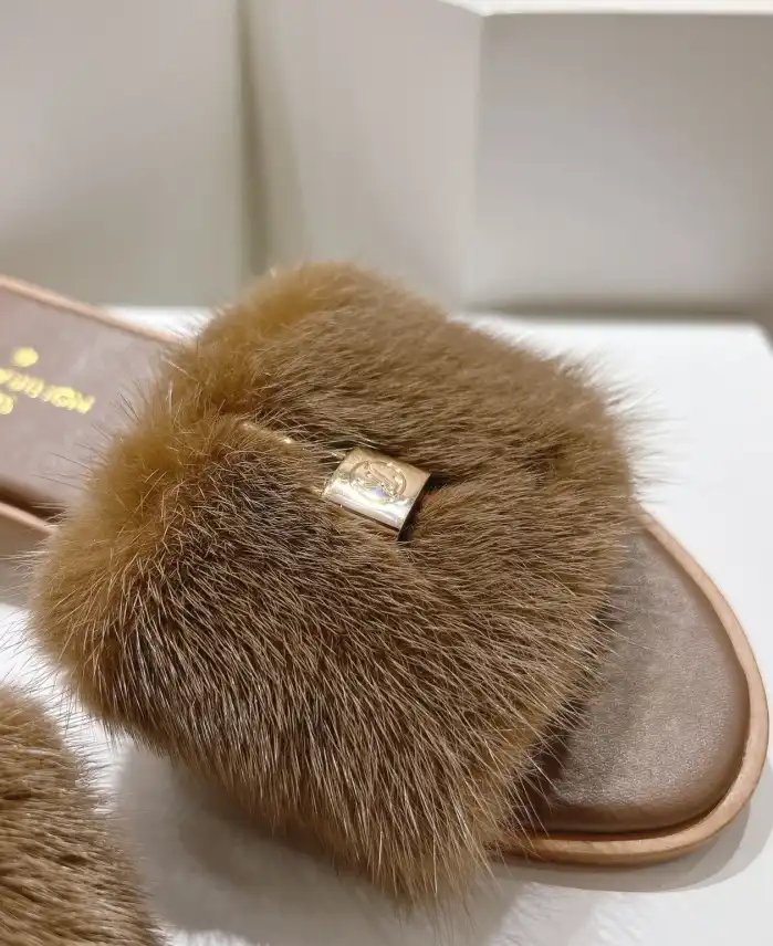 hype LV Slippers