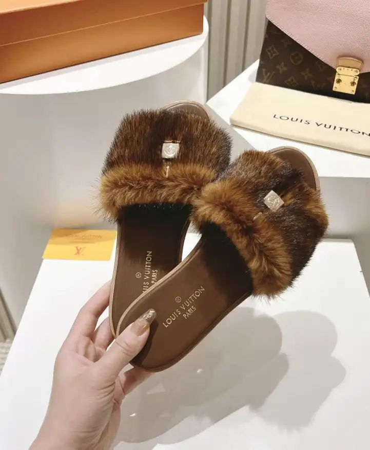 hype LV Slippers