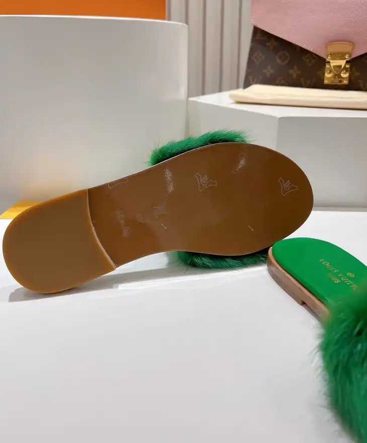 hype LV Slippers