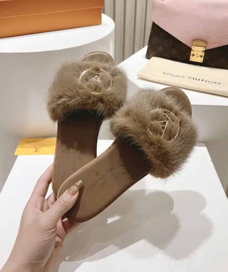 hype LV Slippers