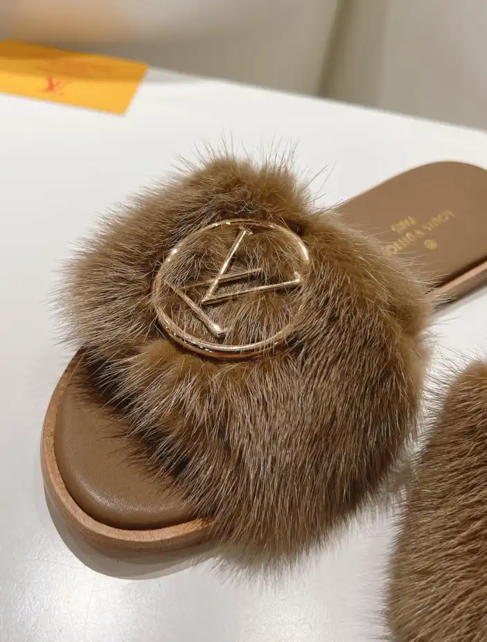 hype LV Slippers