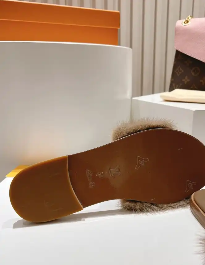 hype LV Slippers