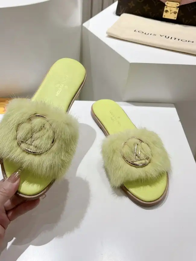 hype LV Slippers