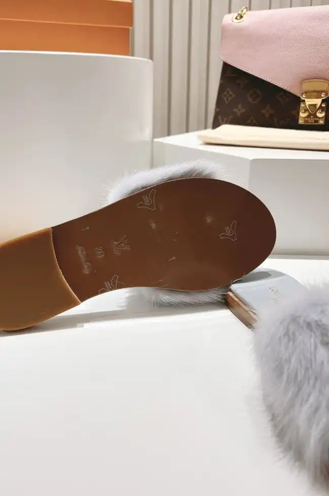 hype LV Slippers