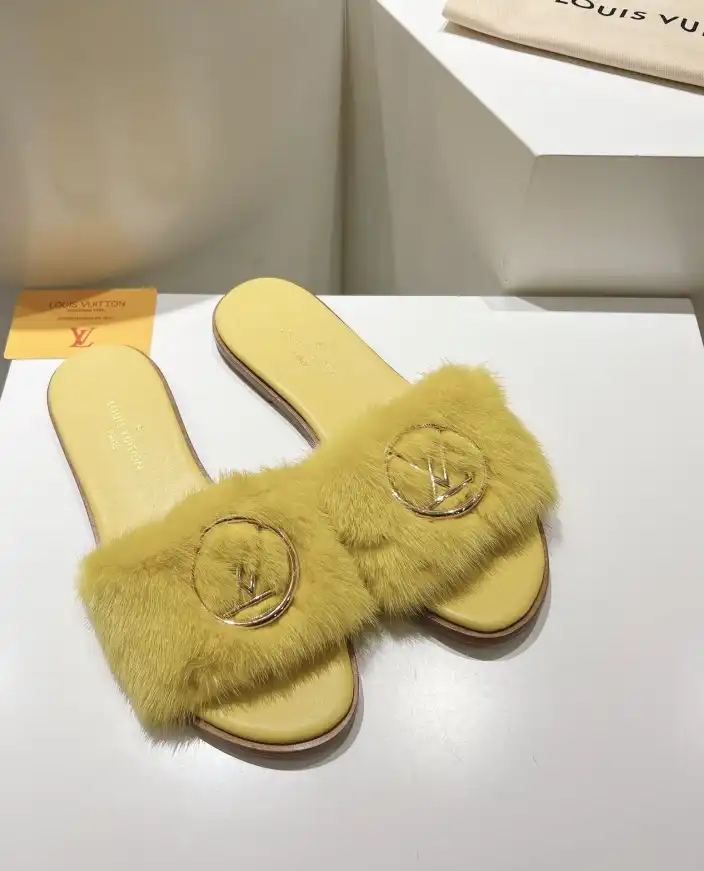 hype LV Slippers