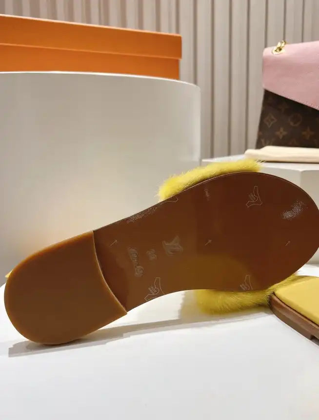 hype LV Slippers