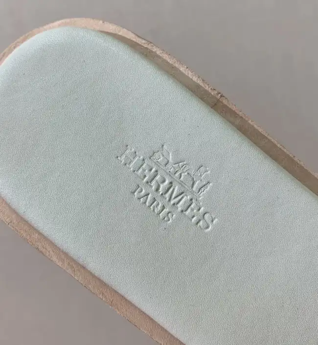 hype Hermes Slippers