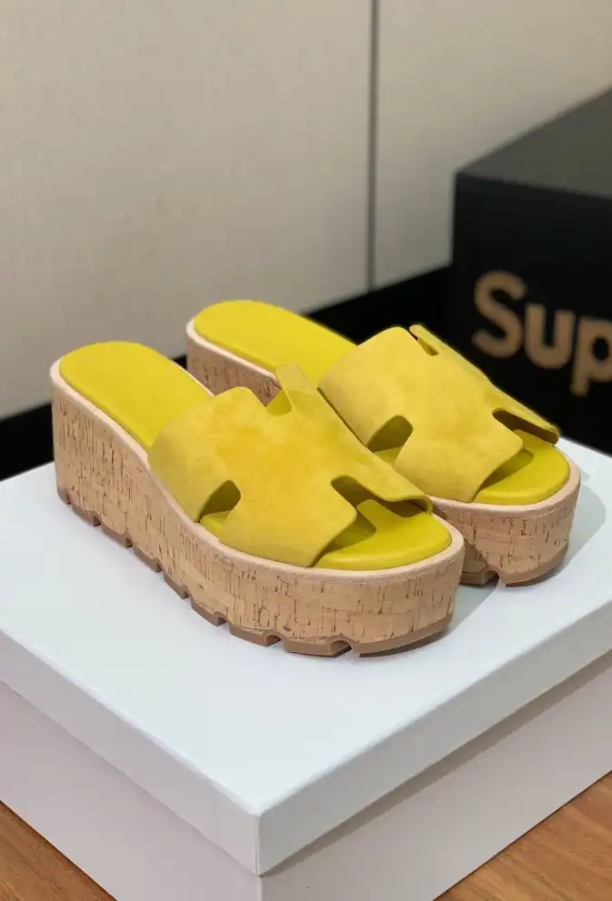 hype Hermes Slippers