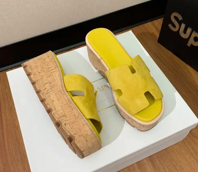 hype Hermes Slippers