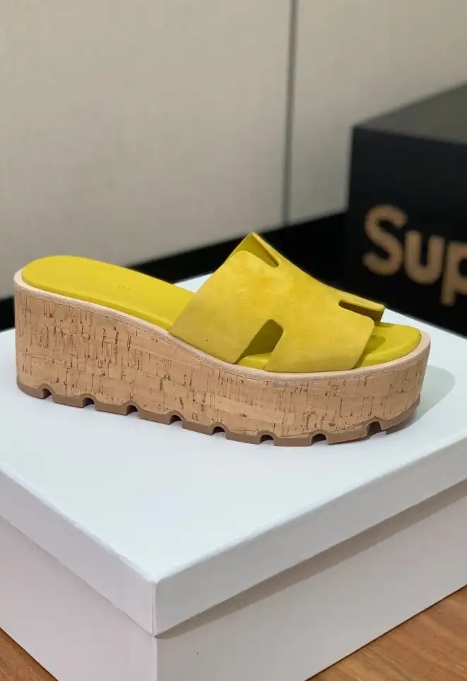 hype Hermes Slippers