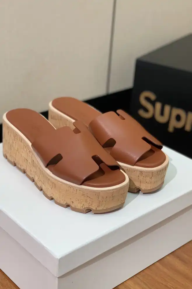 hype Hermes Slippers