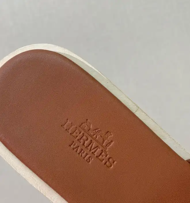 hype Hermes Slippers